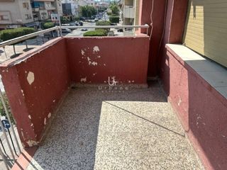 Appartamento  Calle d´estoup. Vivienda de 3 dormitorios con terraza y gran potencial para refo