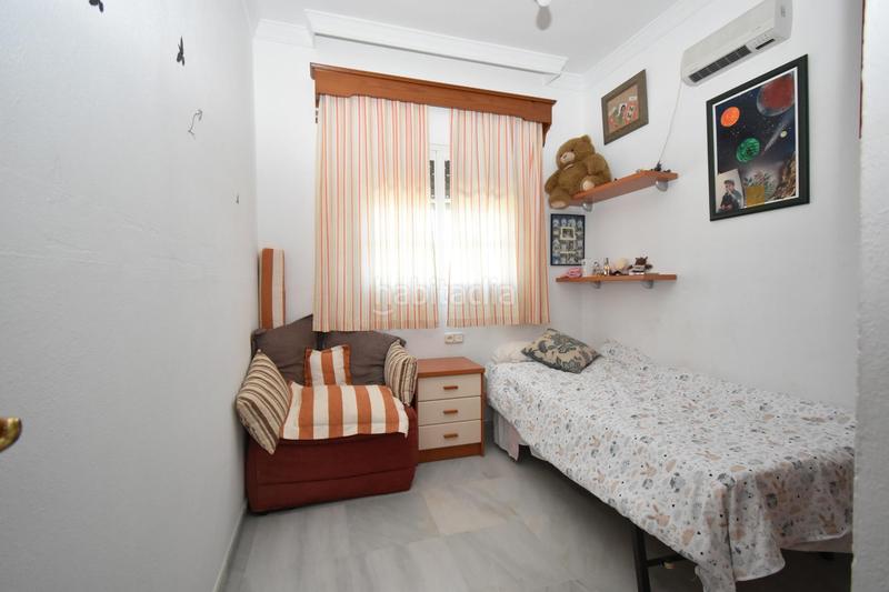 Foto 8b3cb4b5-d3aa-4f8a-bf73-90a8c781e4df. Chalet con riscaldamento parcheggio in Las Lagunas - Campano Chiclana de la Frontera