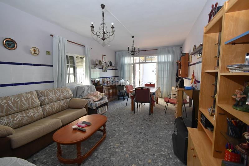 Foto ee5e7979-f932-4b72-93c8-e0c7c9f543a5. Chalet con riscaldamento parcheggio in Las Lagunas - Campano Chiclana de la Frontera