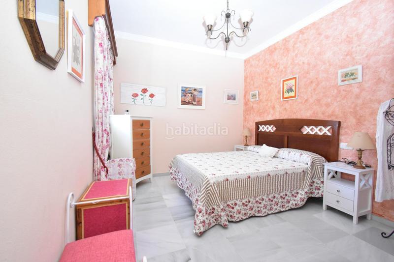 Foto f244cfac-52dc-49d2-b587-e92aad0f6984. Chalet con riscaldamento parcheggio in Las Lagunas - Campano Chiclana de la Frontera