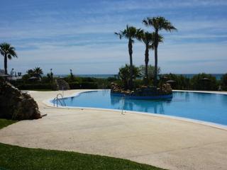 Apartament en Urbanizacion atlanterra costa. Apartamento 3 dormitorios 2 baos atlanterra 1 lnea de playa