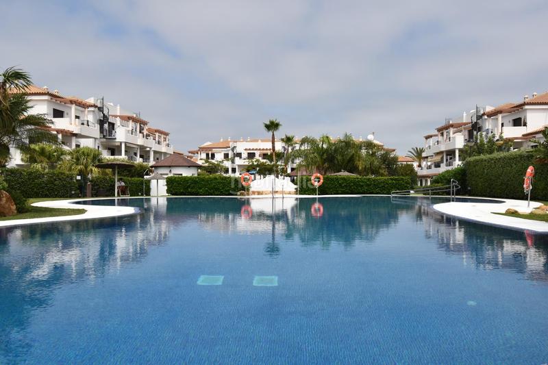 Foto c0ff8ba9-2586-4cc5-a009-cc2fa1b7f39b. Apartament a calle maracaibo 1 a La Barrosa Chiclana de la Frontera