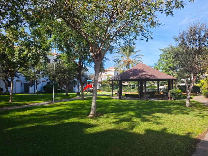 Foto e741413f-d7bd-401c-b3a3-39253521d31f. Apartament a calle maracaibo 1 a La Barrosa Chiclana de la Frontera