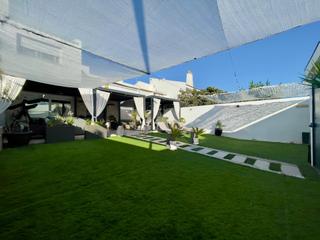 Reihenhaus  Calle argantonio. Exclusivo unifamiliar reformado en la zona del campito  chiclana