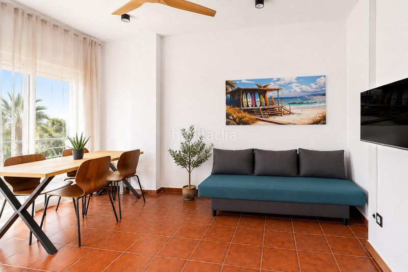 Foto 04d831eb-ae71-46b8-97f1-e021699821ca. Apartament amb piscina a Los Gallos Chiclana de la Frontera