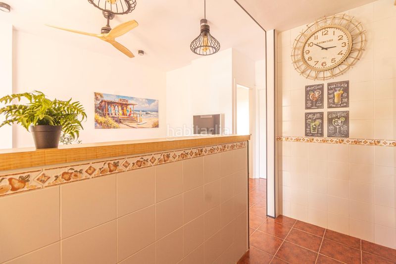 Foto 0d4d5f26-ee29-41d3-a2ca-b0825e1f2440. Apartament amb piscina a Los Gallos Chiclana de la Frontera
