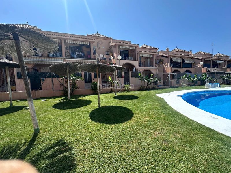 Foto c947a6de-d9ec-4c6f-b2ac-86ee804368f3. Apartament amb piscina a Los Gallos Chiclana de la Frontera