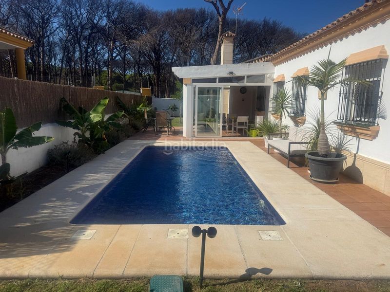 Foto fc429a0e-6834-44ce-b2e2-9304effab25b. Xalet amb calefacció piscina a Los Gallos Chiclana de la Frontera