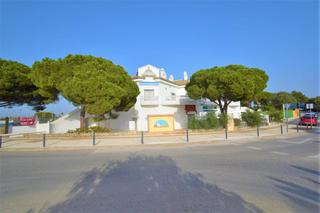 Location Local commercial  Avenida vereda cadiz conil. Locales en alquiler en la barrosa 141 m2 esquina  239 m2
