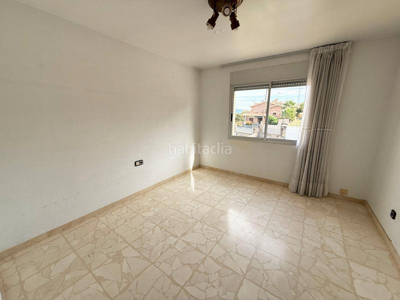 Foto 425ac2ab-ec34-42f8-8301-288d6972cb1c. Chalet avec cheminée chauffage parking piscine dans Sant Esteve Sesrovires