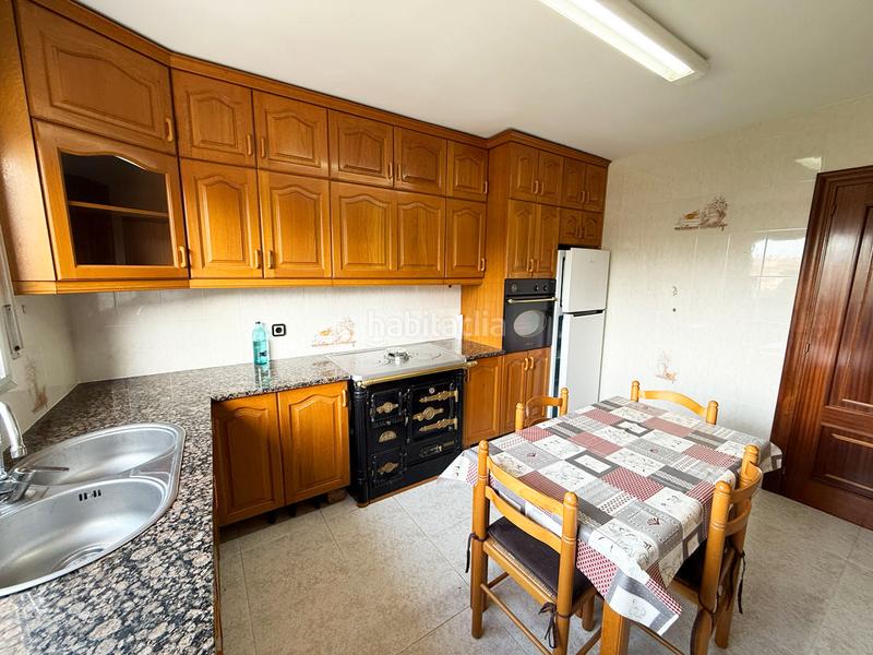 Foto 618c6920-87c0-430d-9d79-db74c9133d85. Chalet avec cheminée chauffage parking piscine dans Sant Esteve Sesrovires