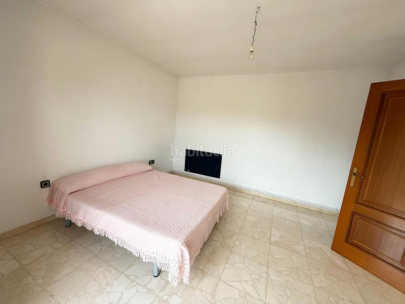 Foto 8f442583-c37c-43f5-8fb4-5f5a09c0b8e7. Chalet avec cheminée chauffage parking piscine dans Sant Esteve Sesrovires