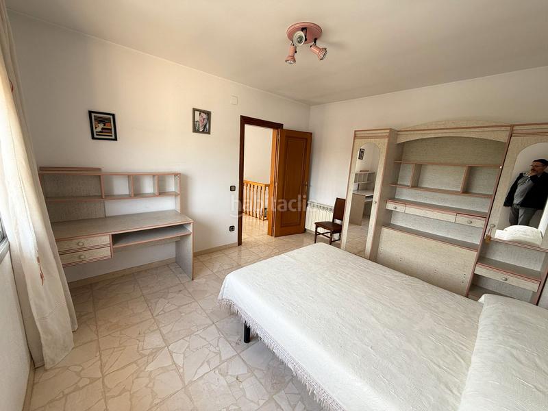 Foto a0e41be1-a00b-400a-9d83-40b444bd2bd6. Chalet avec cheminée chauffage parking piscine dans Sant Esteve Sesrovires