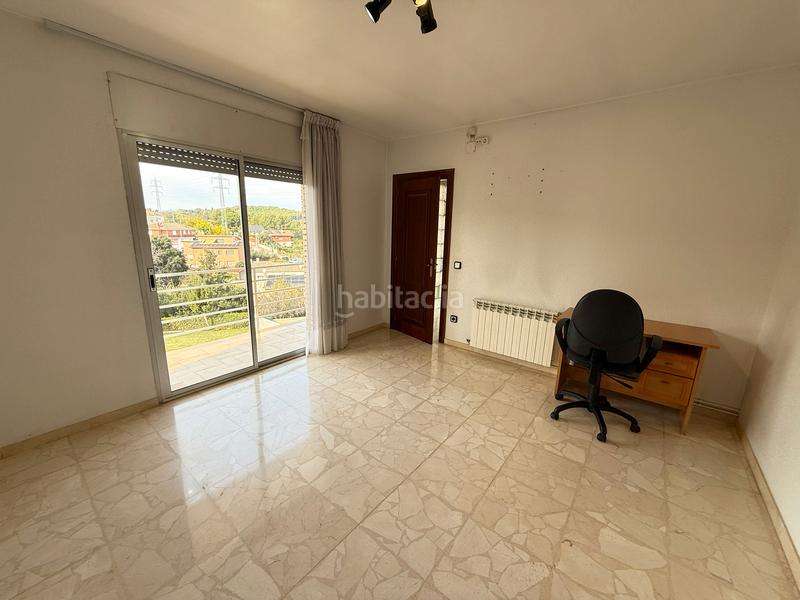 Foto e1b222ab-dd99-46a2-bd2c-fe9e6042effa. Chalet avec cheminée chauffage parking piscine dans Sant Esteve Sesrovires