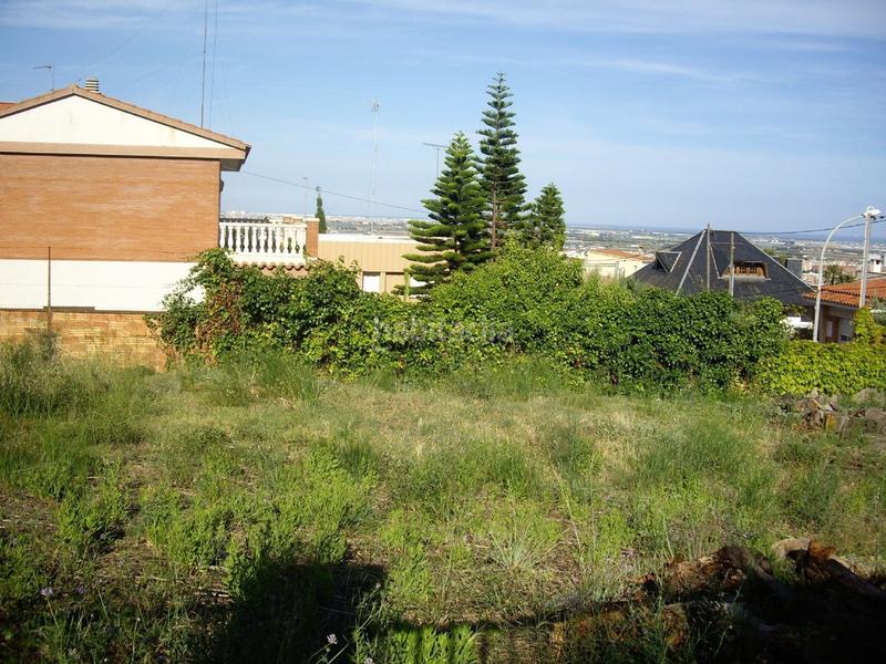 Foto d54f7527-d00e-4ddd-bc99-ec1730564db6. Terreno residenziale in carrer de la troana 27 in Viladecans