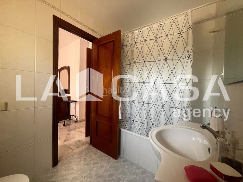 Foto f98bea05-a94a-4b67-8db7-0524f369d68d. Semi detached house with heating parking in Vista Azul - Consolación Dos Hermanas