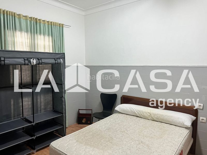 Foto ac6381ff-b5a2-41e1-8644-82908070c590. Casa amb aparcament a El Arenal - La Pólvora Dos Hermanas