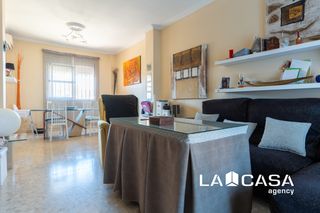 Casa adossada a Vista Azul - Consolación. Amplio adosado con sótano acondicionado y patio con barbacoa en