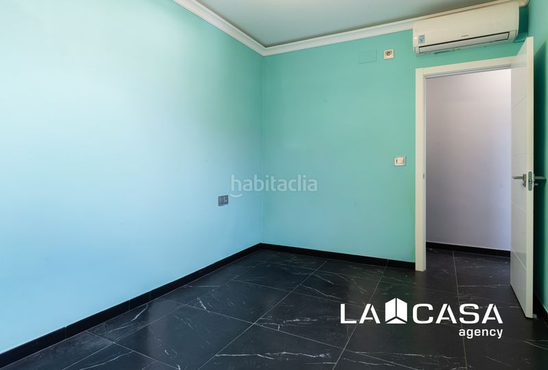 Foto 4046e7fb-c6ea-43f4-b4dc-6d52627f1db3. Casa amb aparcament a Centro - Doña Mercedes Dos Hermanas