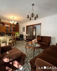 Etagenwohnung in Cruz Roja. Piso en venta en calle previsión