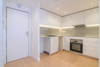 Appartamento in Carrer victòria 95. Piso de obra nueva en mariano