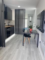 Location Studio à Carril de los herreras y moreras 36. Estudio a extrnar junto juan carlos i