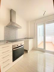 Lloguer Pis  Carrer de la llibertat. Piso de 1 habitación semiamueblado y equipado, con balcón y gale