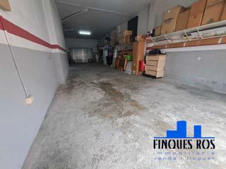 Local Comercial a Casco Urbano. Paking con posibilidad de local comercial