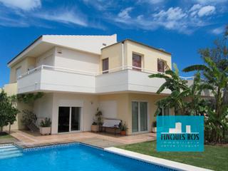 Xalet a Boverals-Saldonar. Chalet con piscina y jardín privado