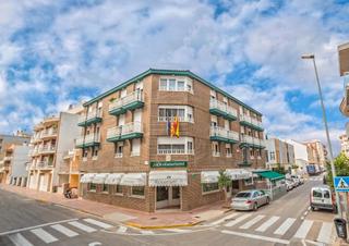 Maison jumelée à Casco Urbano. Casa adosada amplia y luminosa en vinaròs