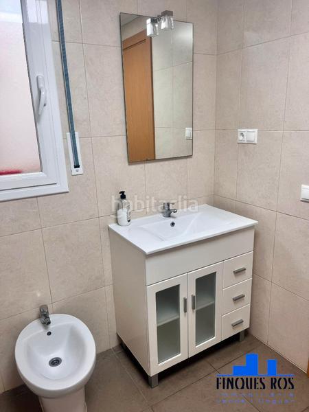 Foto 7e5916a5-8af2-4fe8-9e13-56bfe42477b8. Alquiler piso encantador y modeno piso en alquiler en Vinaròs