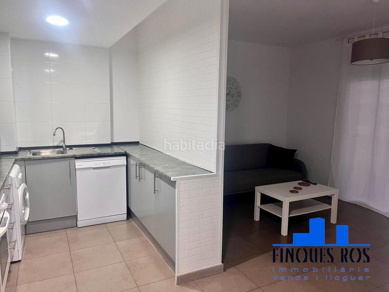 Foto f1ceeb26-2b6b-458d-83c0-74e7c7d1a5d7. Alquiler piso encantador y modeno piso en alquiler en Vinaròs
