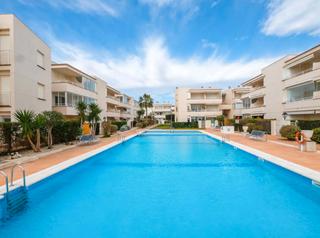 Appartement à Costa Norte. Apartamento reformado con encanto, vistas al mar y terraza acris