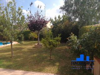 Chalet à Boverals-Saldonar. Ámplio chalet independiente en venta