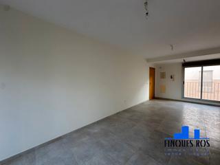 Piso en Casco Urbano. Moderno, amplio y céntrico piso en venta