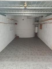 Aparcament cotxe a Casco Urbano. Plaza de garaje cerrada