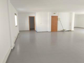 Office space in Casco Urbano. Altillo para oficina profesional