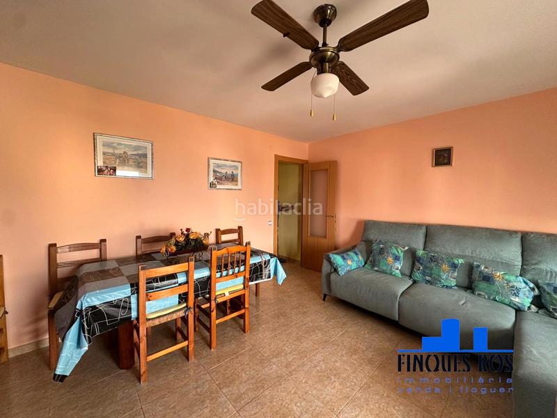 Foto 594f1495-0c77-4102-bf93-57495cc8efff. Alquiler ático piso con vistas al mar en venta en Vinaròs