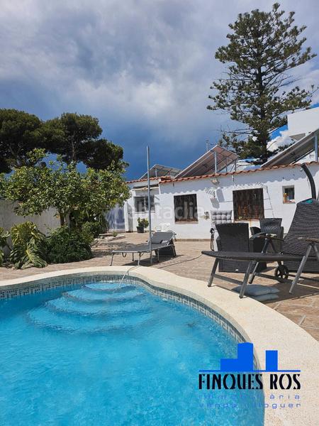 Foto c3a4fd80-0297-43fd-ad31-468704a8ba40. Chalet con camino riscaldamento piscina in Costa Norte Vinaròs