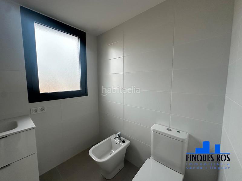 Foto fe862595-6c38-470f-b62b-1c54a08d58c9. Casa adossada amb aparcament piscina a Costa Norte Vinaròs