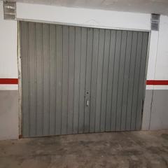 Aparcament cotxe a Casco Urbano. Plaza de garaje cerrada