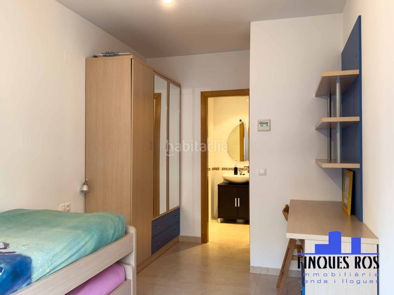 Foto cad8e7a1-7f96-4c3c-9e36-1e4f04992f19. Àtic amb calefacció aparcament a Casco Urbano Vinaròs