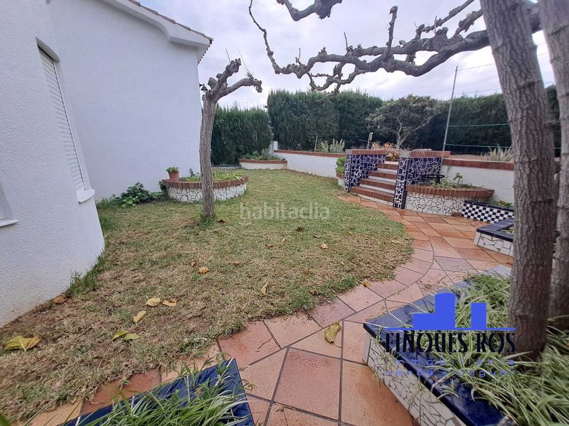Foto aefaaefd-0d93-4963-be15-fc823a209a7a. Xalet amb xemeneia calefacció aparcament piscina a Vinaròs