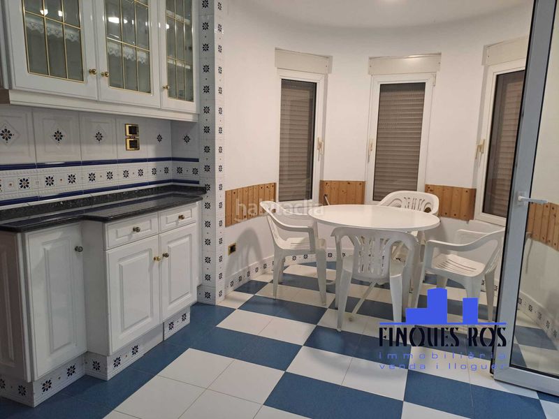 Foto e9bea795-59dd-4e76-a5c6-c6052894be4c. Xalet amb xemeneia calefacció aparcament piscina a Vinaròs