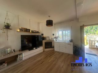 Semi detached house in Cala Puntal. Encantadora casa con terreno en venta cerca del mar
