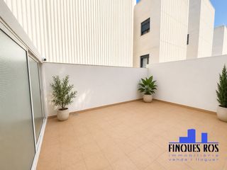 Xalet a Casco Urbano. Espectacular casa adosada en venta