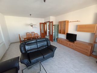 Miete Etagenwohnung in Casco Urbano