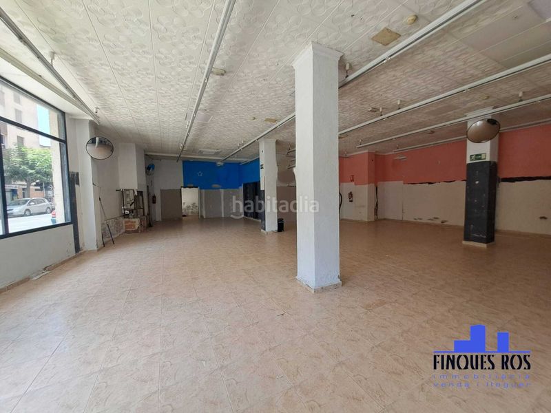 Foto bbf312de-f899-4267-9751-9aef4fc00ec9. Alquiler local comercial amplio y moderno local en alquiler en Vinaròs