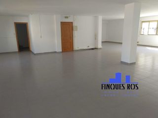 Büro in Casco Urbano. Altillo para oficina profesional