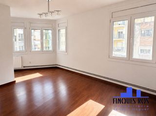 Etagenwohnung in Casco Urbano